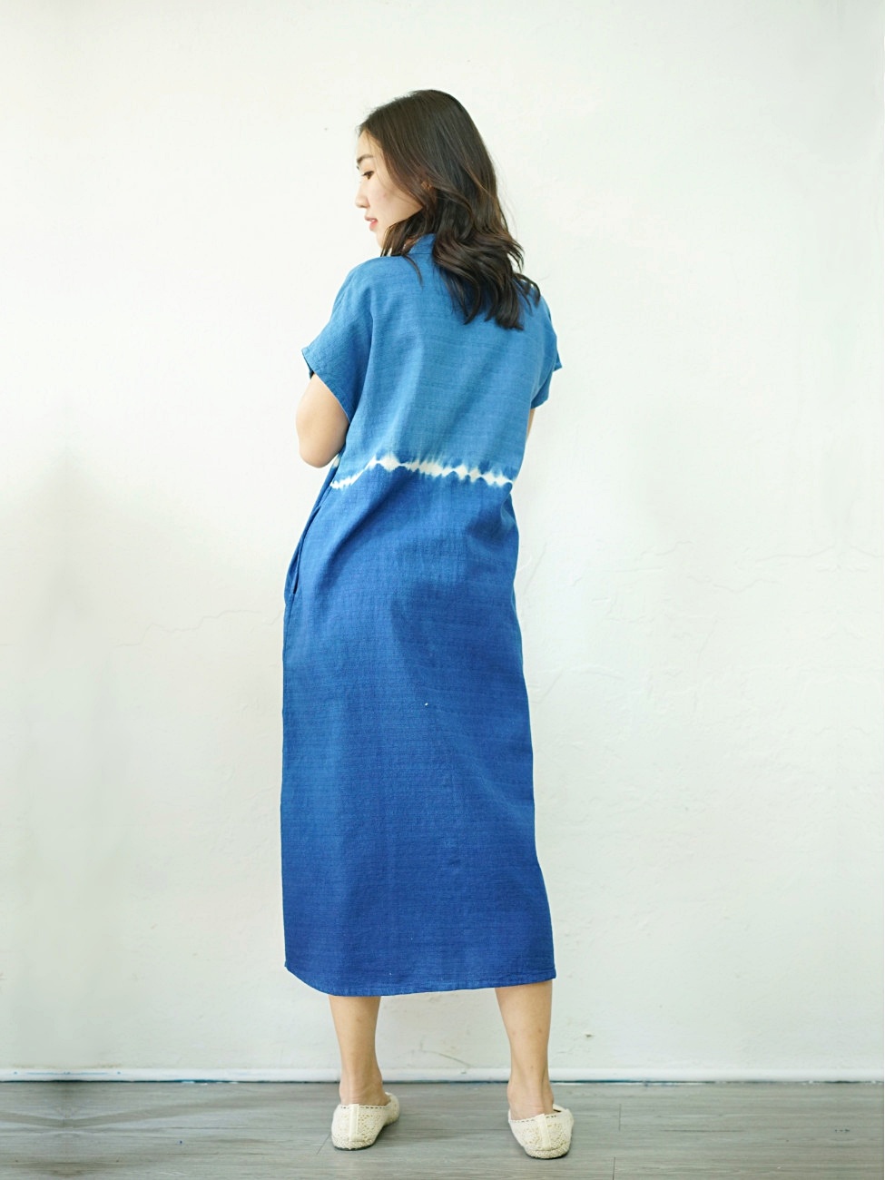 Hug Fai Hug D｜White Line Indigo Dress