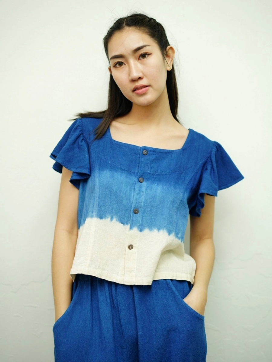 Hug Fai Hug D｜Square Neck Ruffle Sleeves 3 Tones Indigo Dyed Blouse