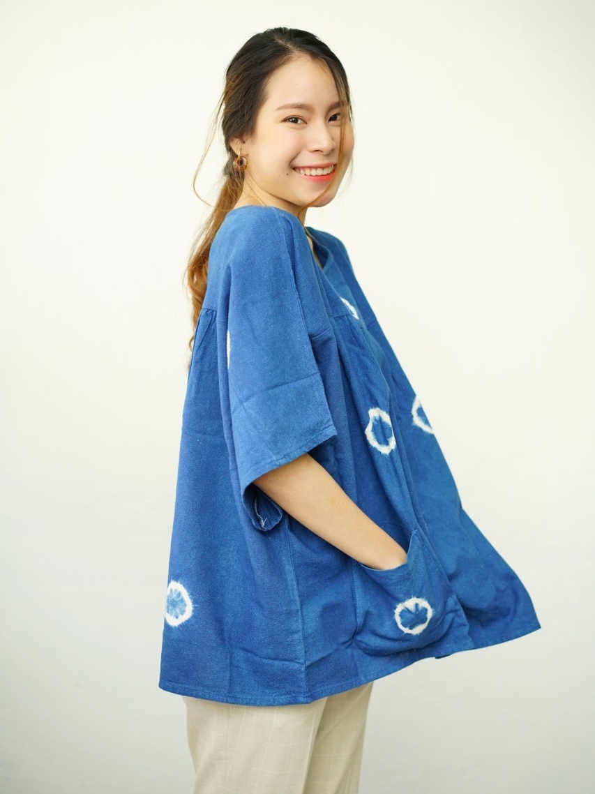 Hug Fai Hug D｜Indigo Tie Dyed Small Circle Oversize Blouse 