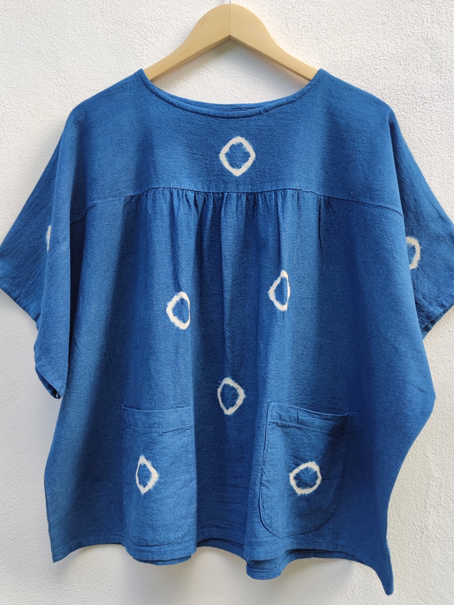 Hug Fai Hug D｜Indigo Tie Dyed Small Circle Oversize Blouse 