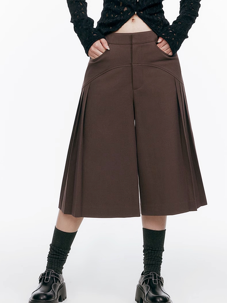 Demode｜Arc Vertical Side Pleated Shorts