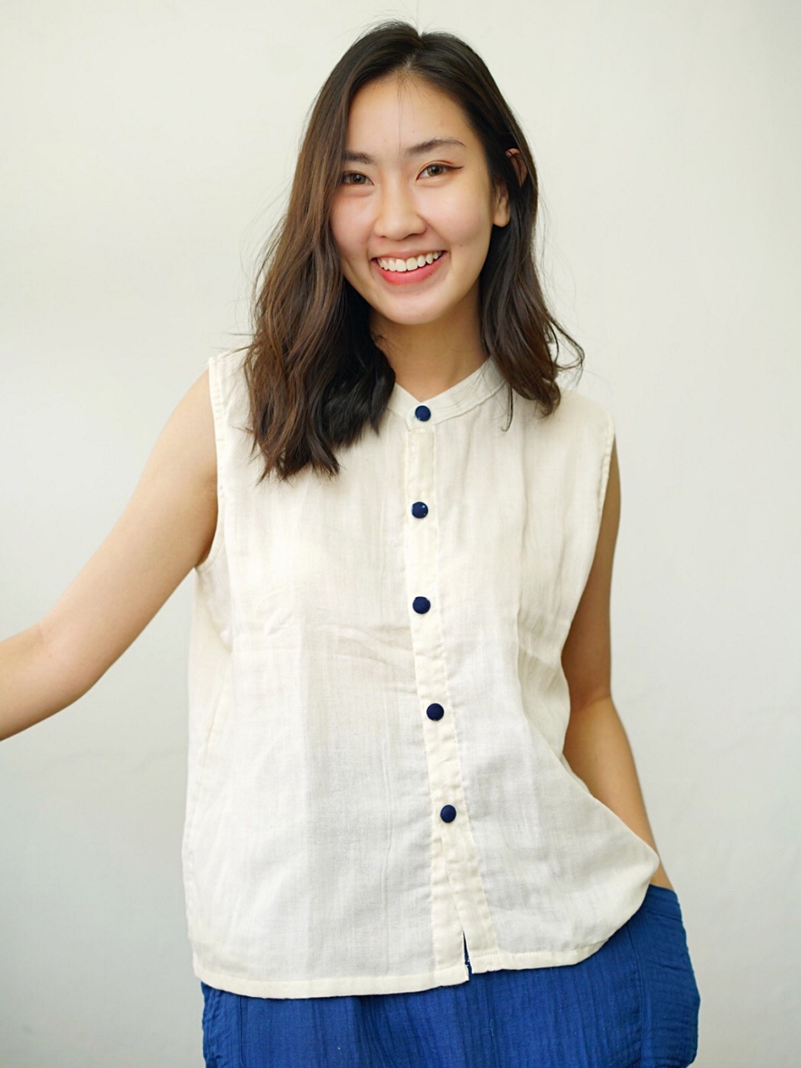 Hug Fai Hug D｜Grace White Top Indigo Button