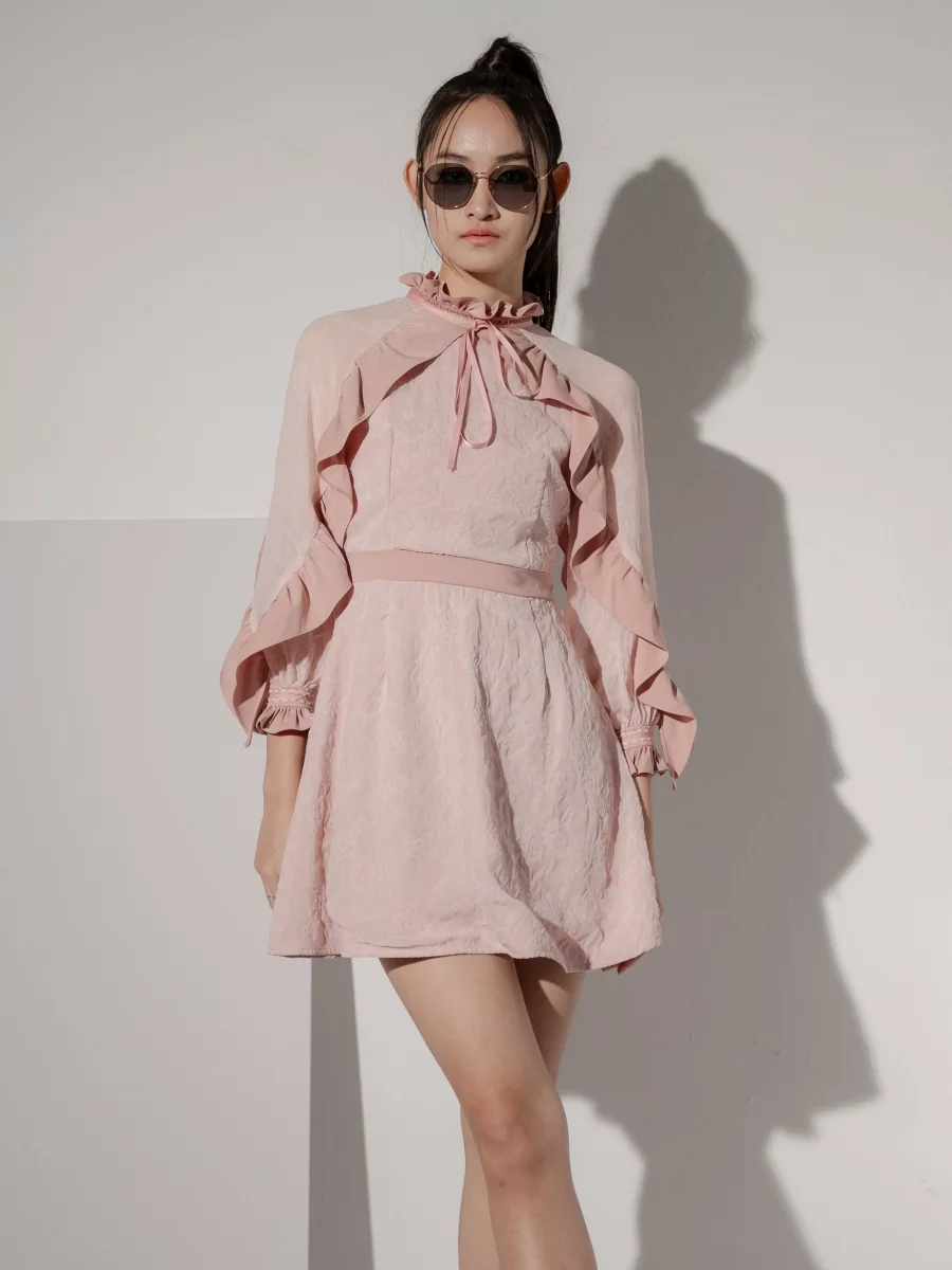 SARALOLO｜Pink Jacquard Off-Shoulder Ruffle Dress