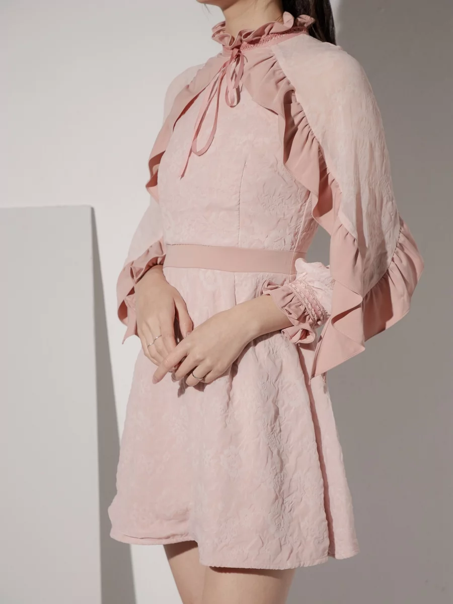 SARALOLO｜Pink Jacquard Off-Shoulder Ruffle Dress