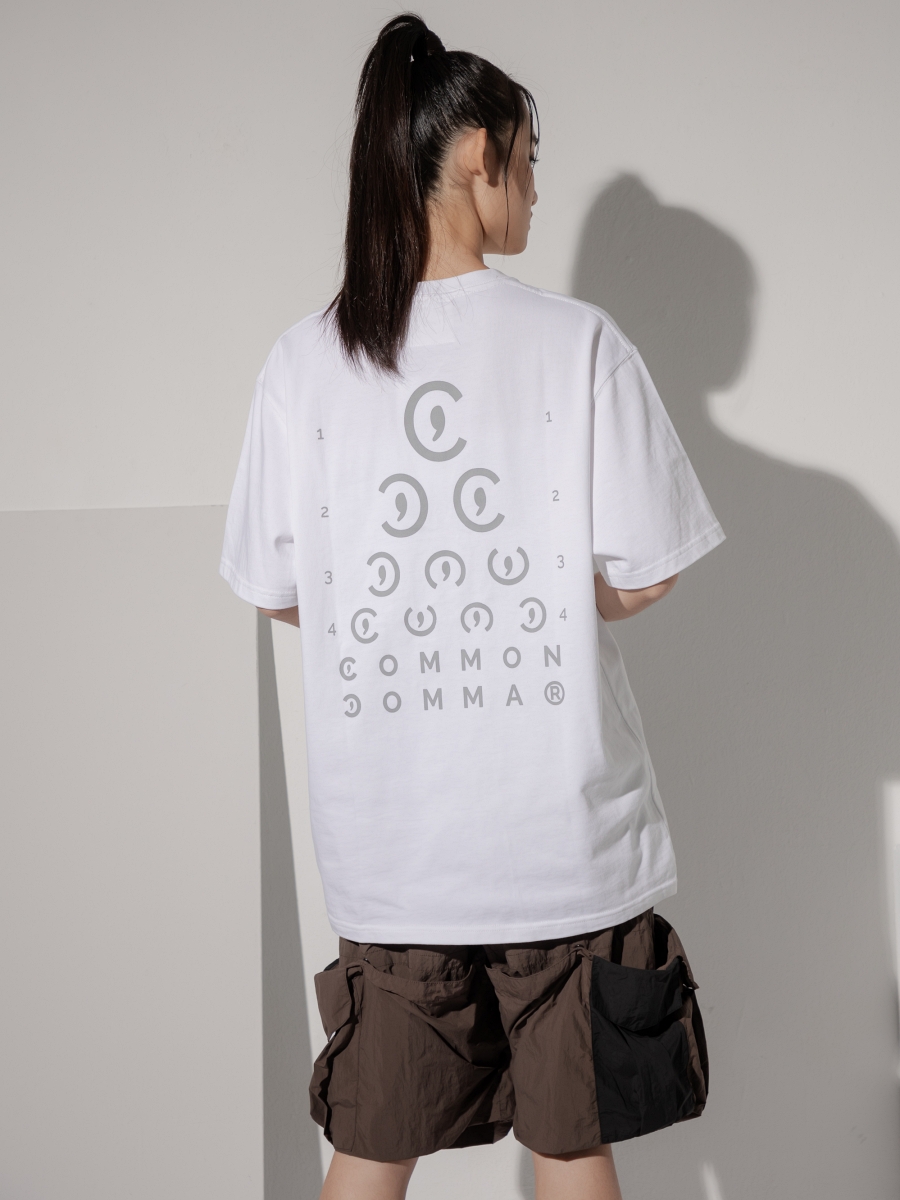 Common Comma｜White Eye Testing Back Prints SS Tee