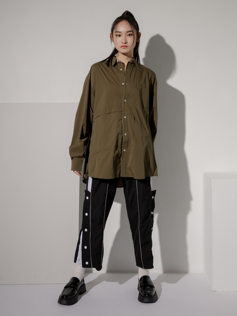 Common Comma｜Oversized Carbon Green Nylon Multi-Pocket Work Shirt