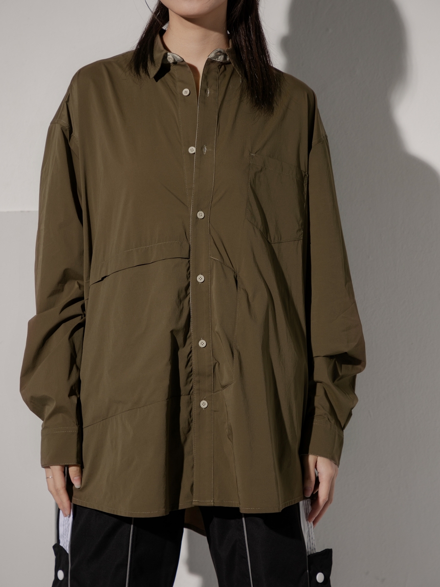 Common Comma｜Oversized Carbon Green Nylon Multi-Pocket Work Shirt