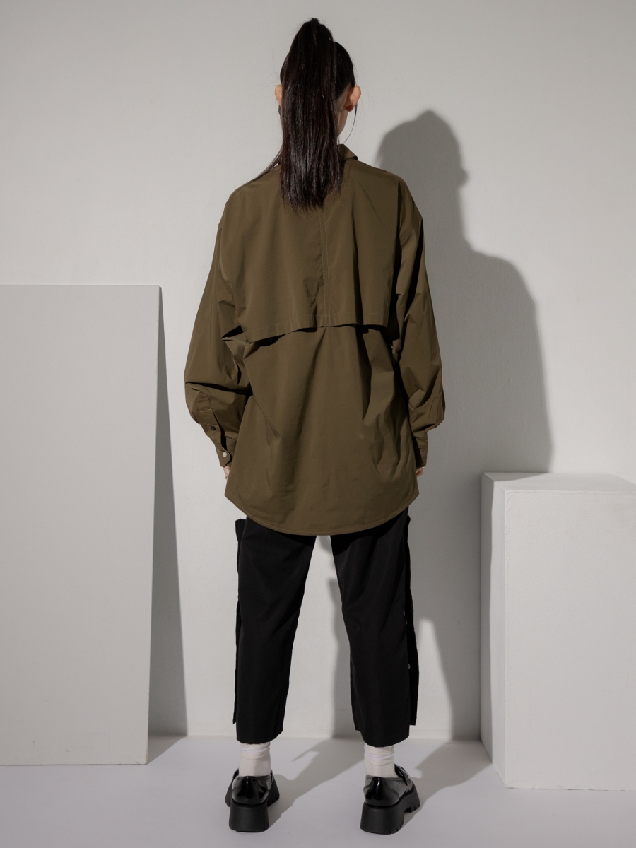 Common Comma｜Oversized Carbon Green Nylon Multi-Pocket Work Shirt