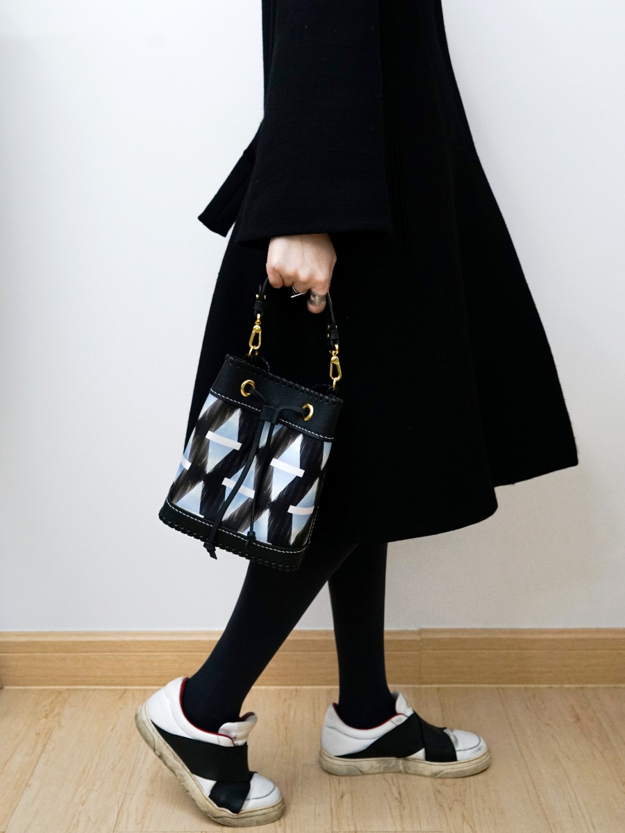 THE SILK LEATHER BUCKET BAG MADE IN HK (LIMITED EDITION)｜CHERVON