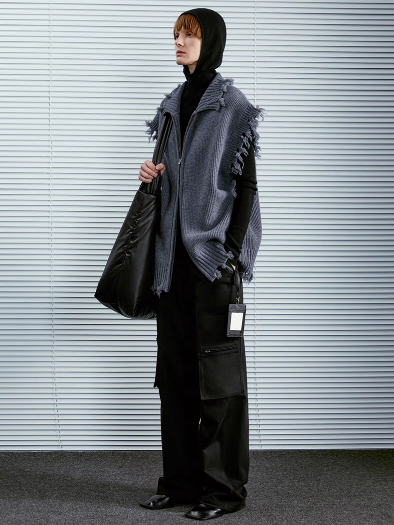 INSIS｜ Merino Wool Casual Knitted Vest With Irregular Edges