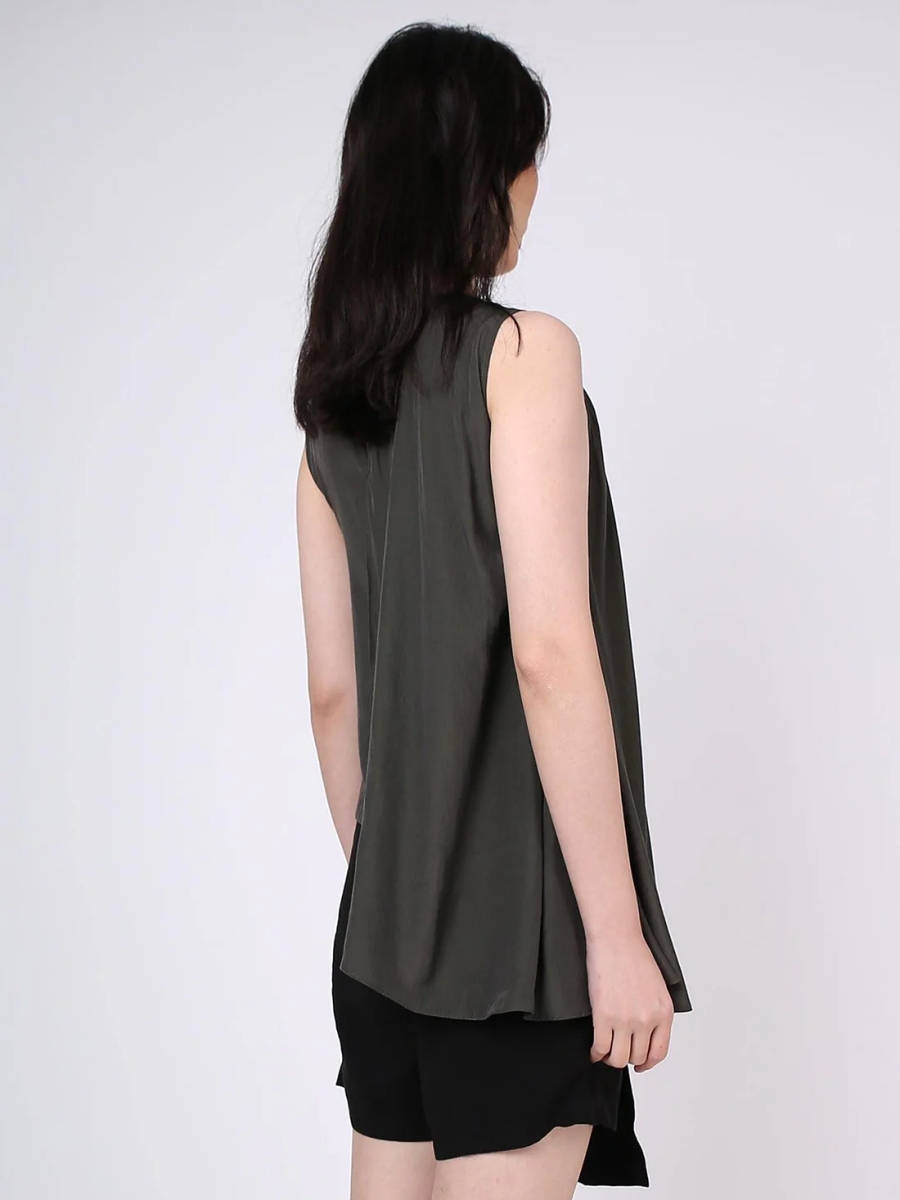 Salient Label｜Raelyn Viscose Cupro Front Draped Panel Top