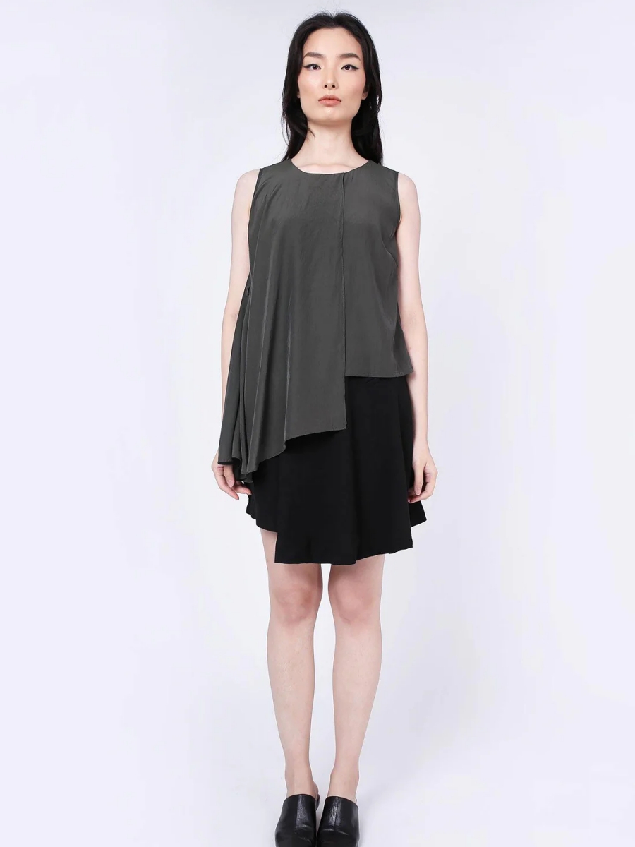 Salient Label｜Raelyn Viscose Cupro Front Draped Panel Top