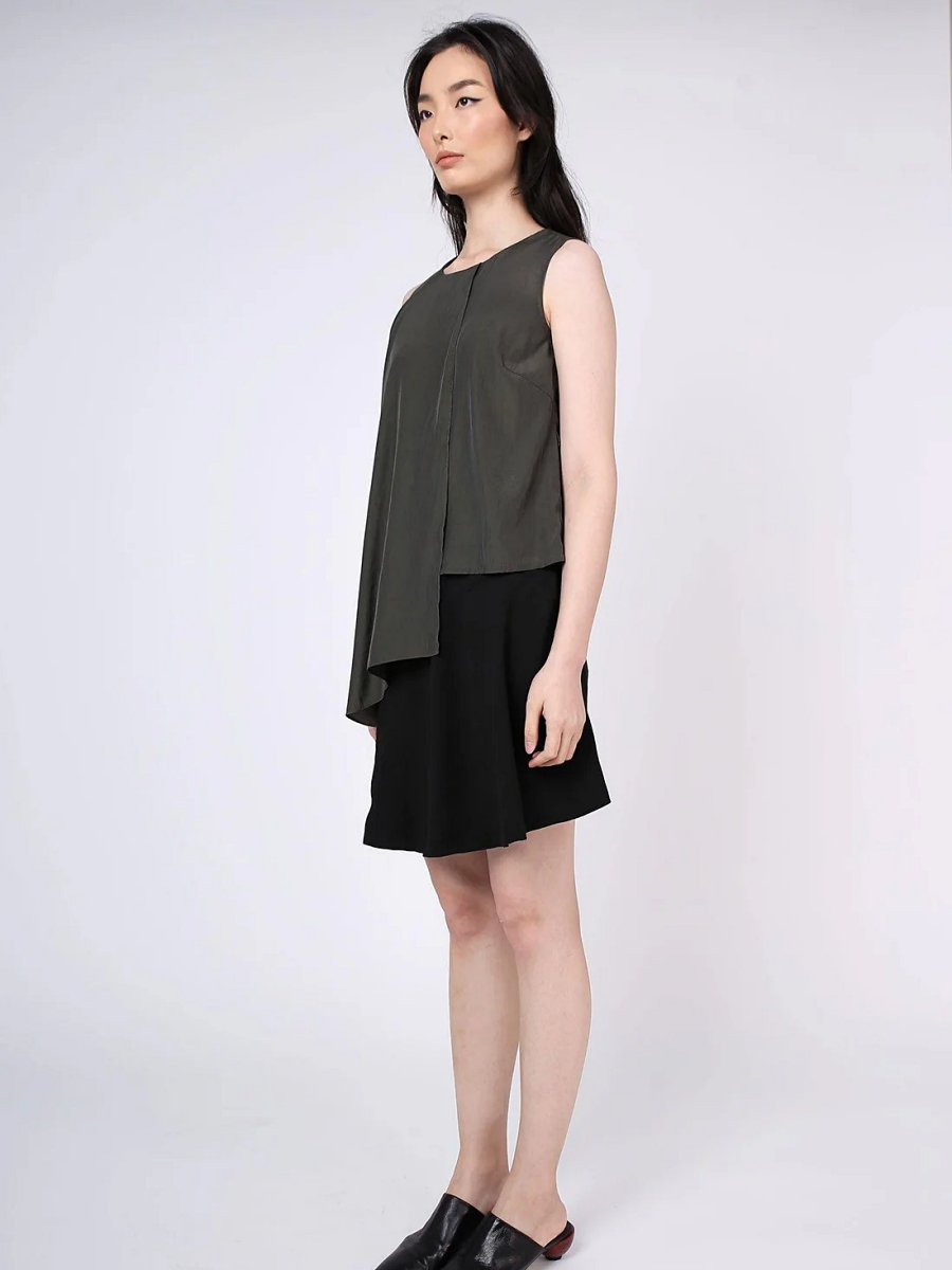 Salient Label｜Raelyn Viscose Cupro Front Draped Panel Top