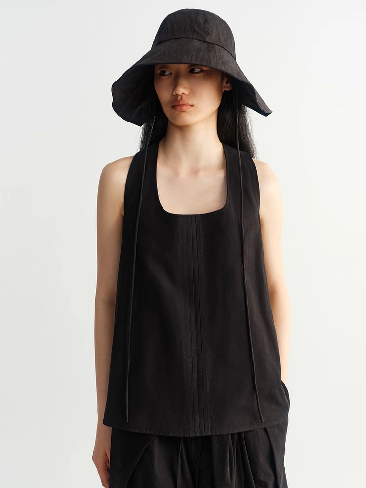 INSIS｜U-Neck Twisted Back A-Line Tank Top