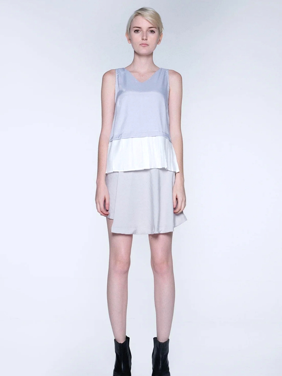 Salient Label｜Axel Dual Colour Pleated Top