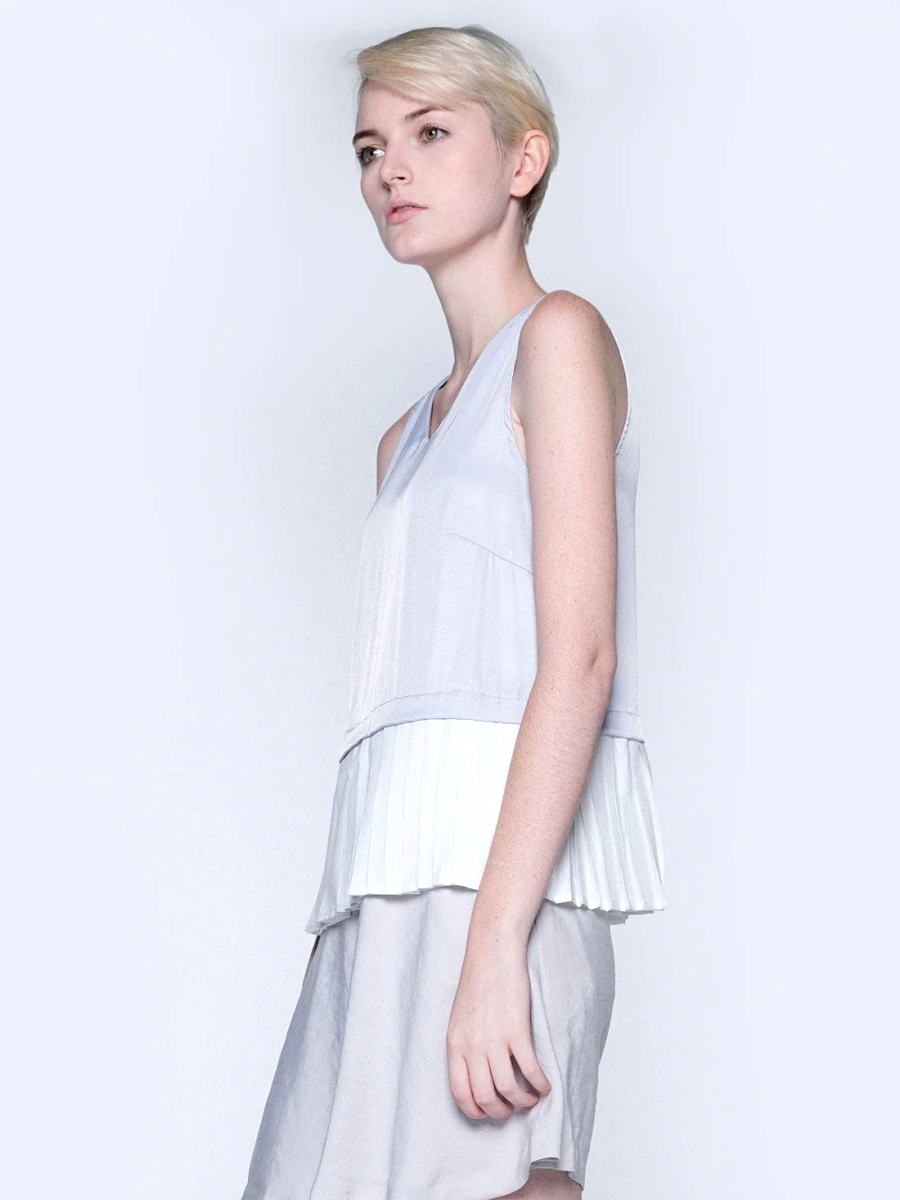 Salient Label｜Axel Dual Colour Pleated Top