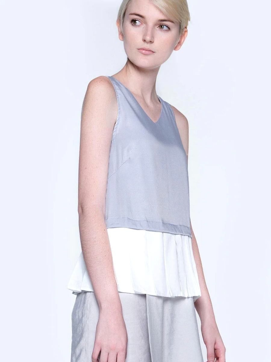 Salient Label｜Axel Dual Colour Pleated Top