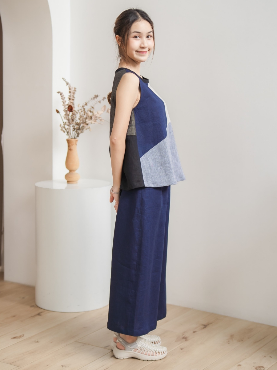 Candith｜Natural Linen Multicolor Blue/Grey Sleeveless Minimal Top 