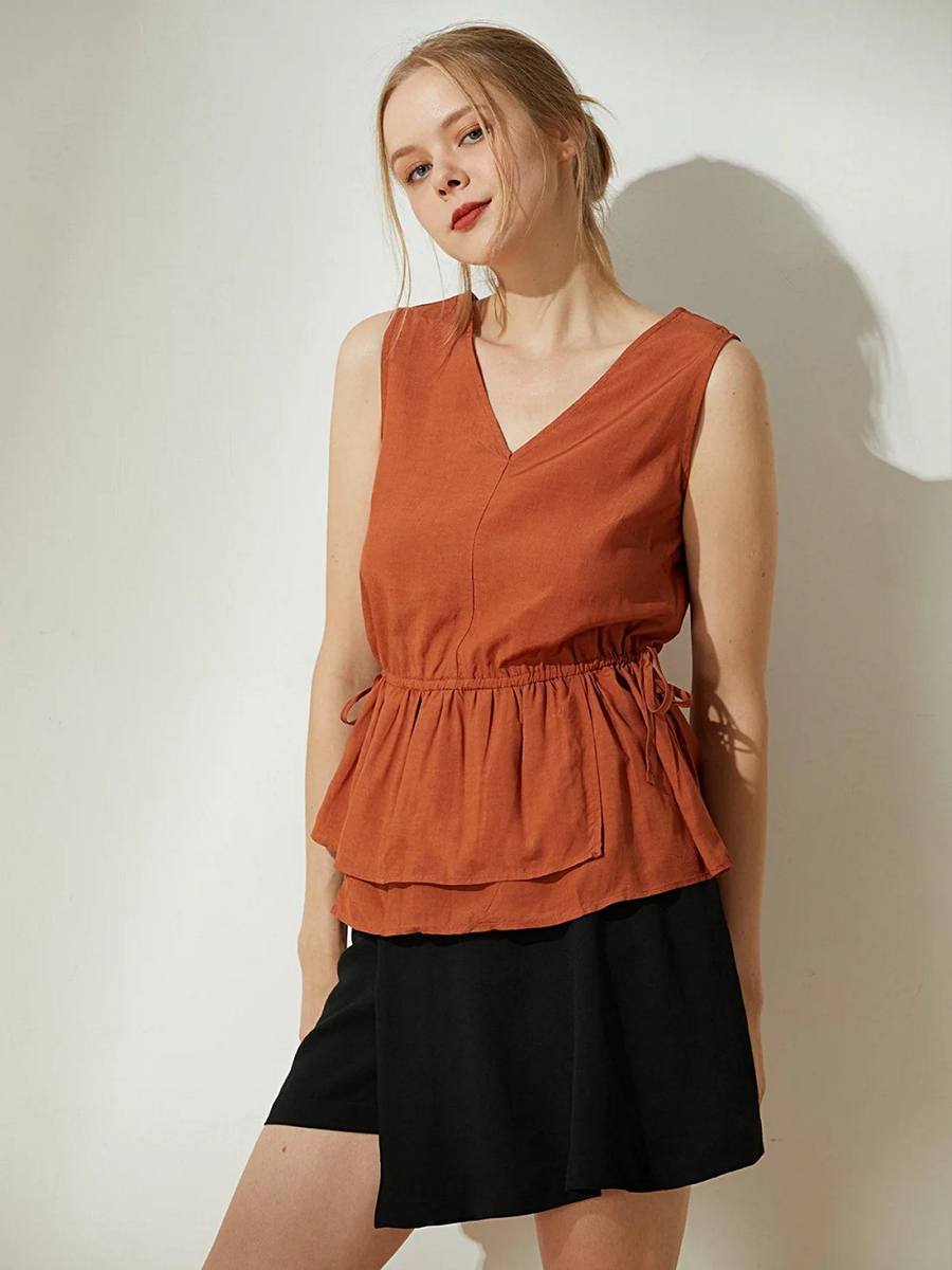 Salient Label｜Farrow TENCEL™ Linen Peplum Top