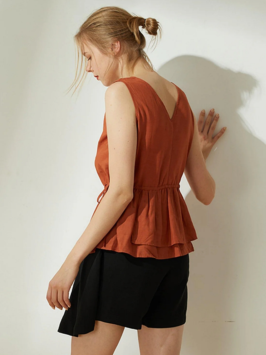 Salient Label｜Farrow TENCEL™ Linen Peplum Top